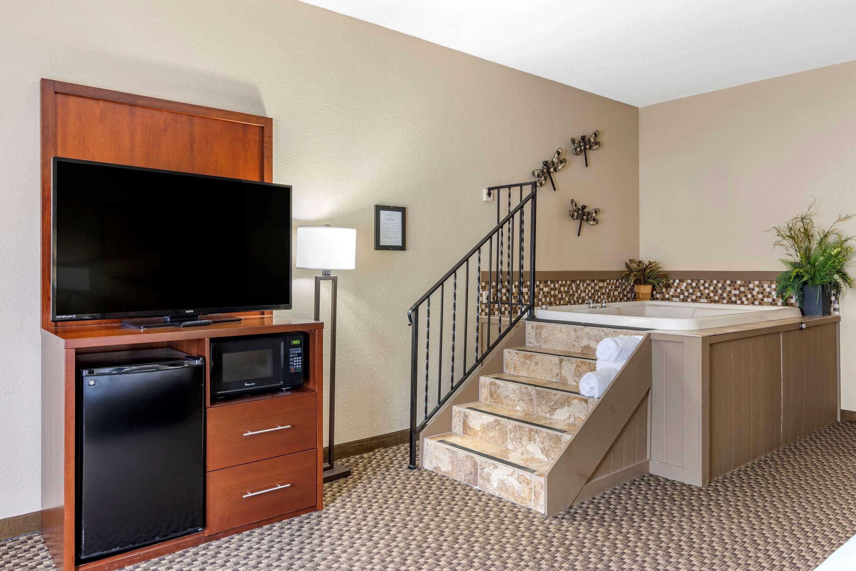 Comfort Inn & Suites Блу-Ридж Екстер'єр фото