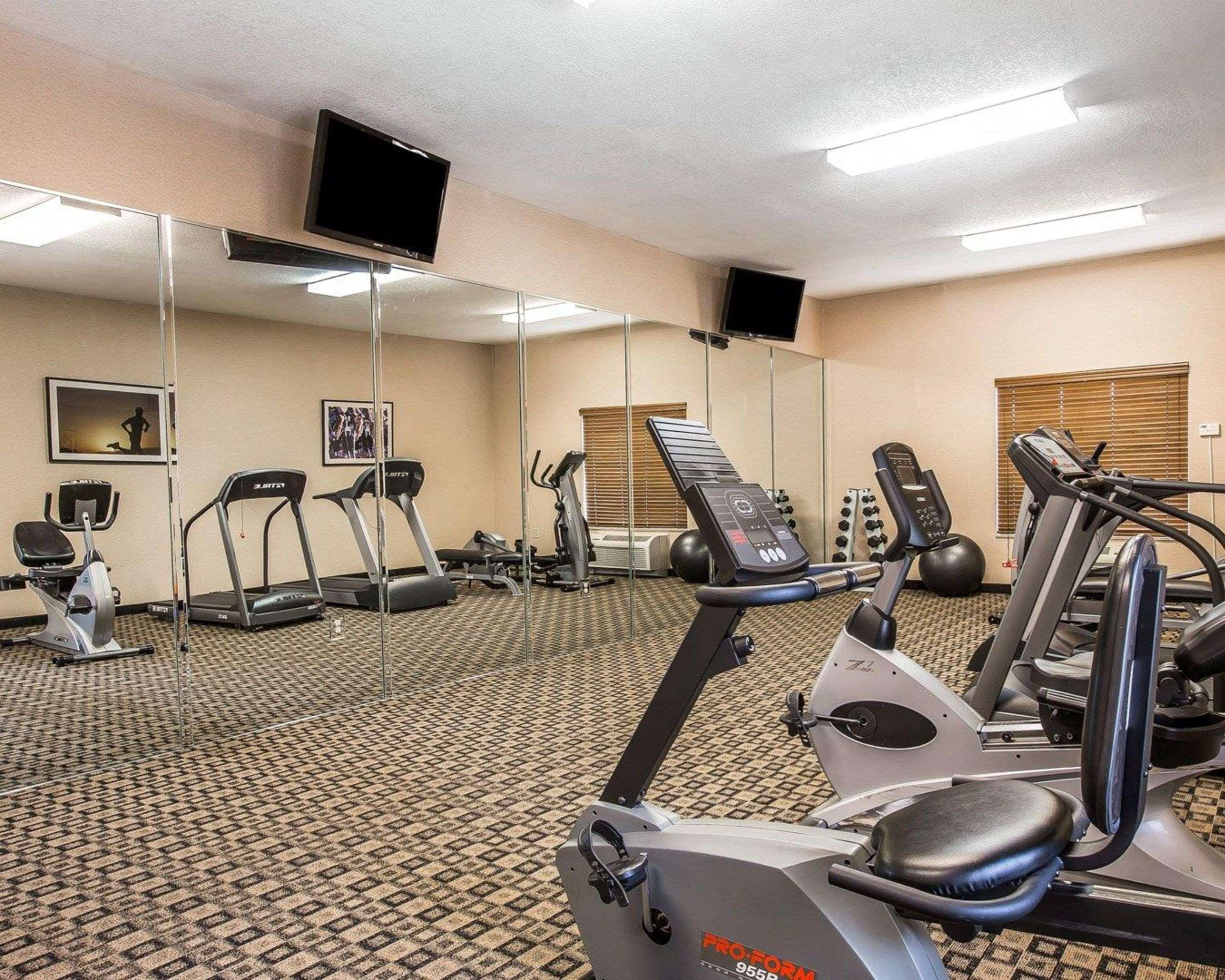 Comfort Inn & Suites Блу-Ридж Екстер'єр фото