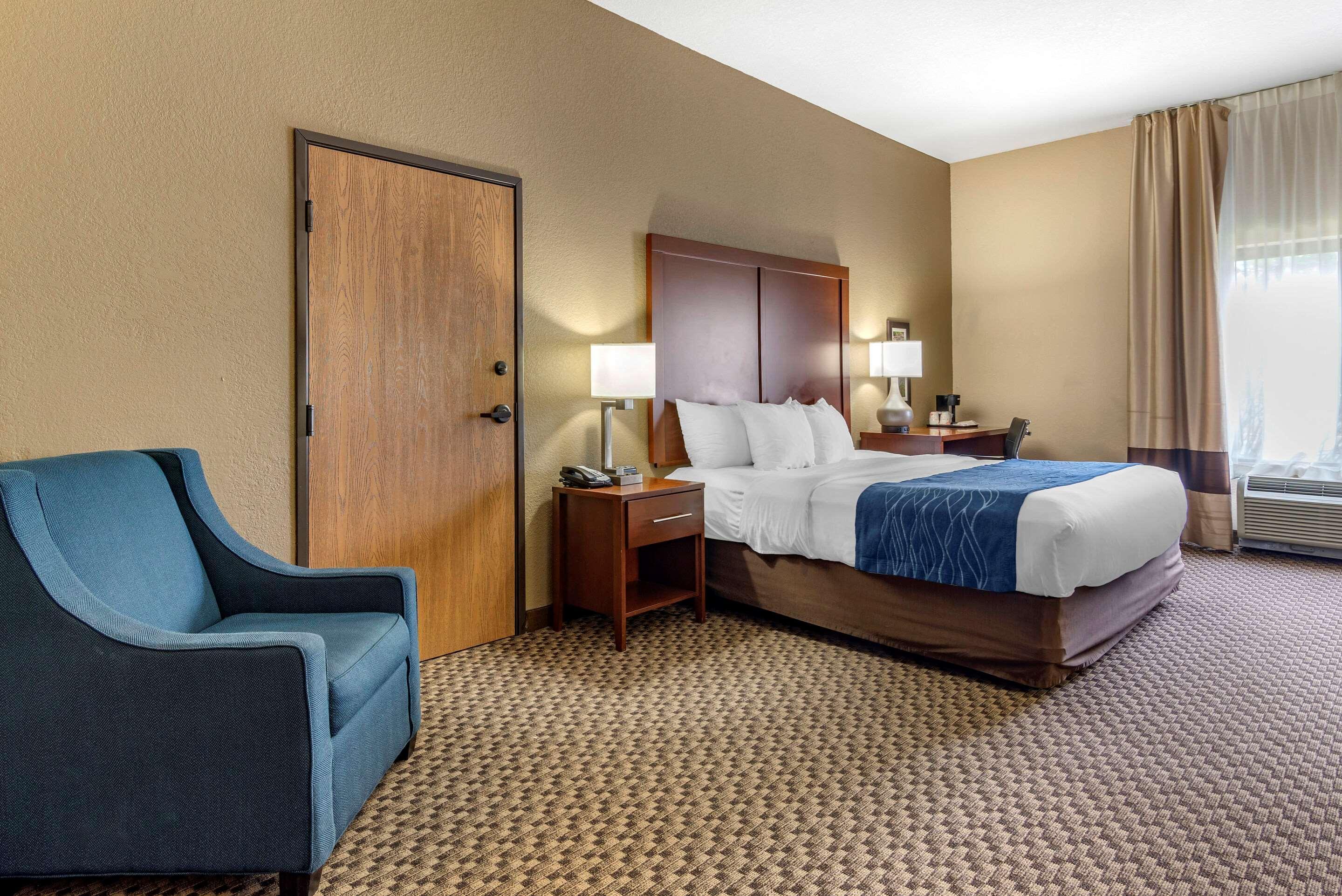 Comfort Inn & Suites Блу-Ридж Екстер'єр фото