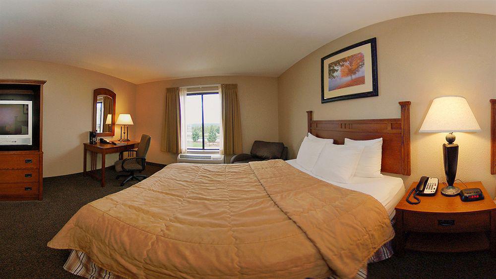 Comfort Inn & Suites Блу-Ридж Екстер'єр фото